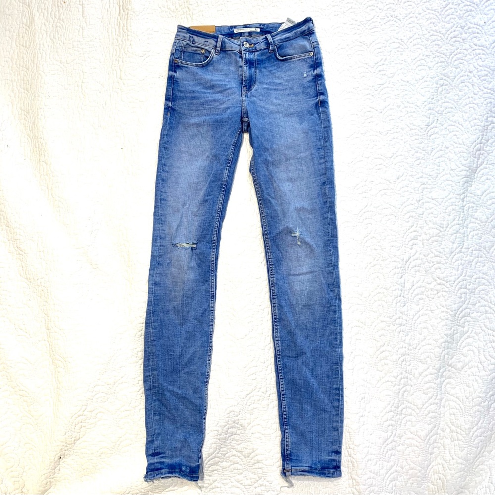 Zara Skinny Jeans Ripped Distressed